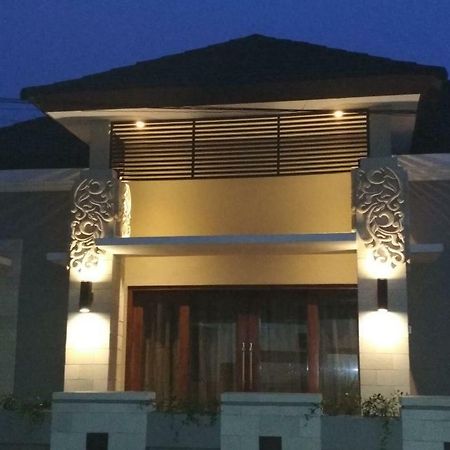 Imperial Villa Yogyakarta Esterno foto