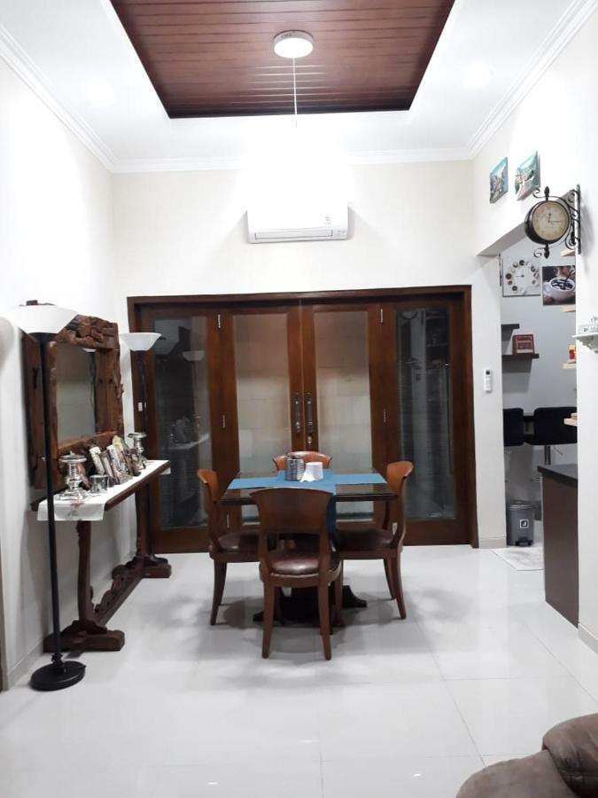 Imperial Villa Yogyakarta Esterno foto