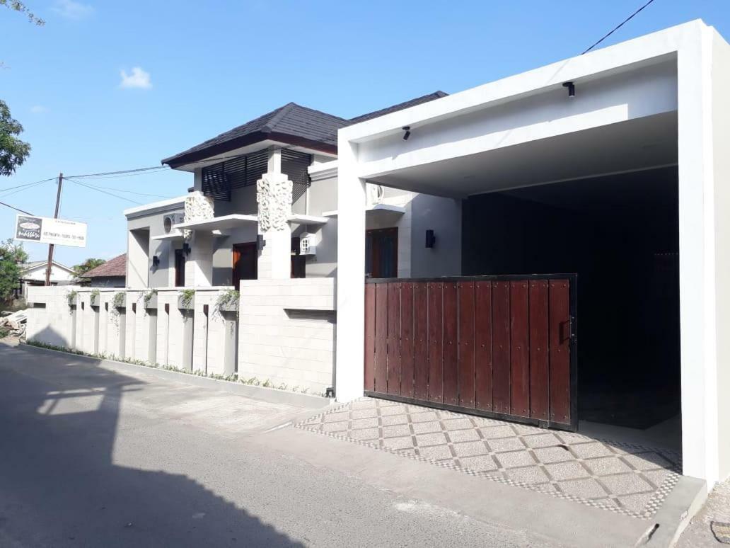 Imperial Villa Yogyakarta Esterno foto