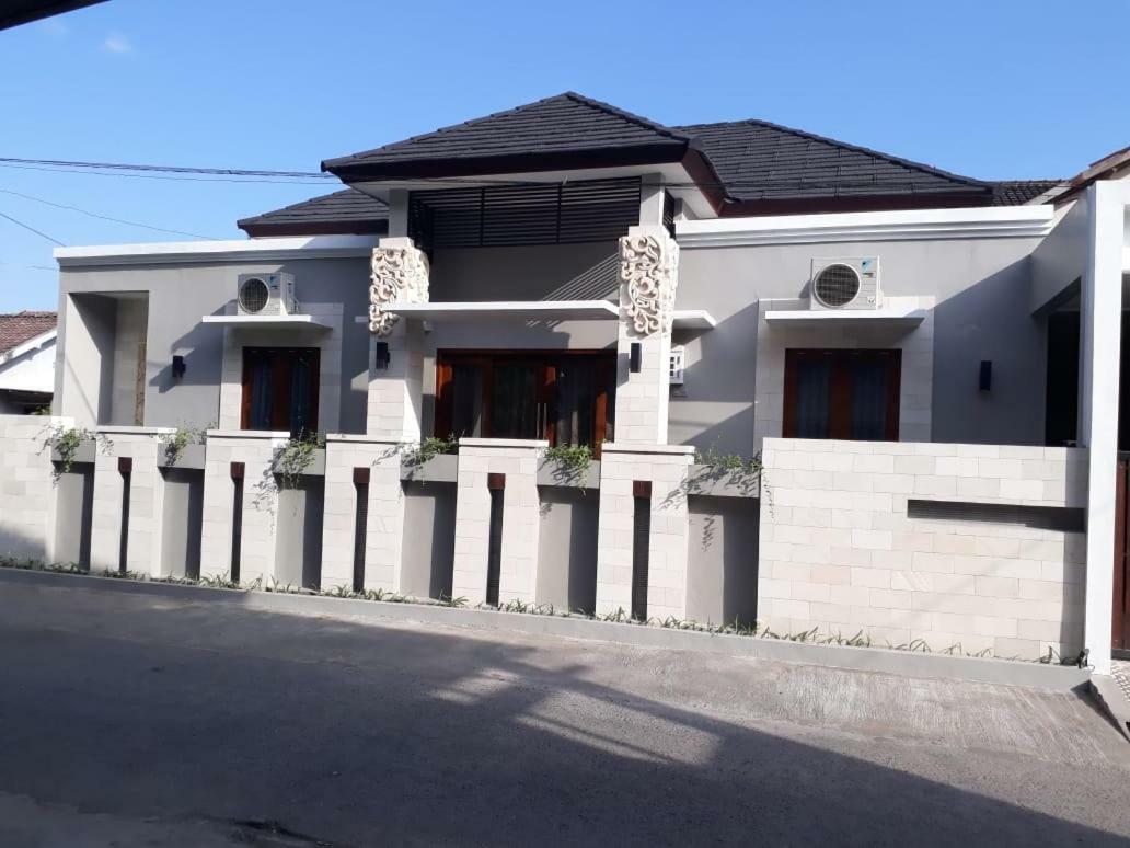 Imperial Villa Yogyakarta Esterno foto